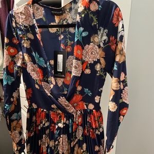 Midi floral pleated dress